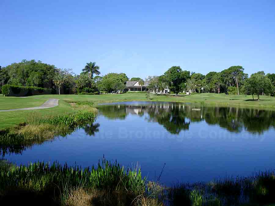 WILDERNESS COUNTRY CLUB View of Water